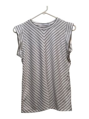 Notations Sleeveless Chevron Stripe Tank Top - White & Gray